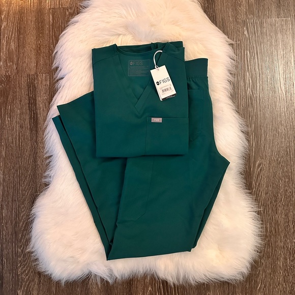Figs Other New Hunter Green Figs Scrub Set Poshmark